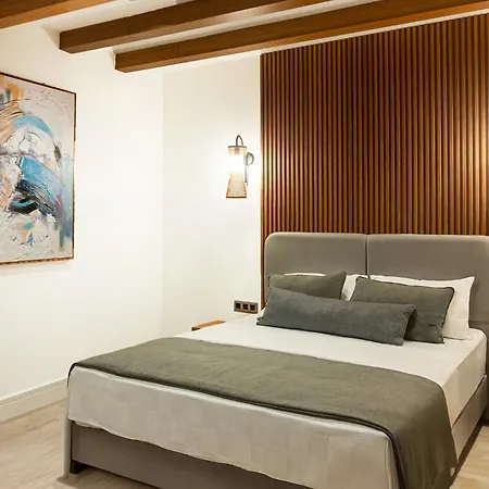 Edra House Hotel *