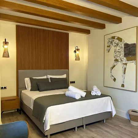 Edra House Hotell *