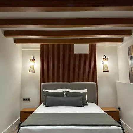 Edra House *