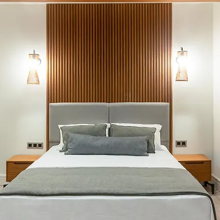 Edra House * アラカティ